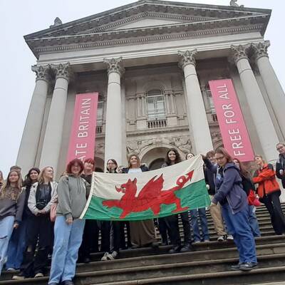 Coleg Meirion-Dwyfor students outside the Tate Britain museum in London