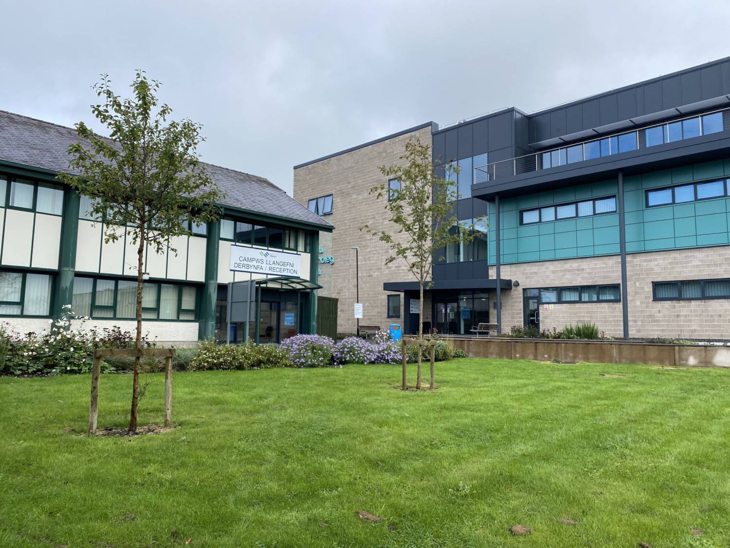 Campws Coleg Menai Llangefni