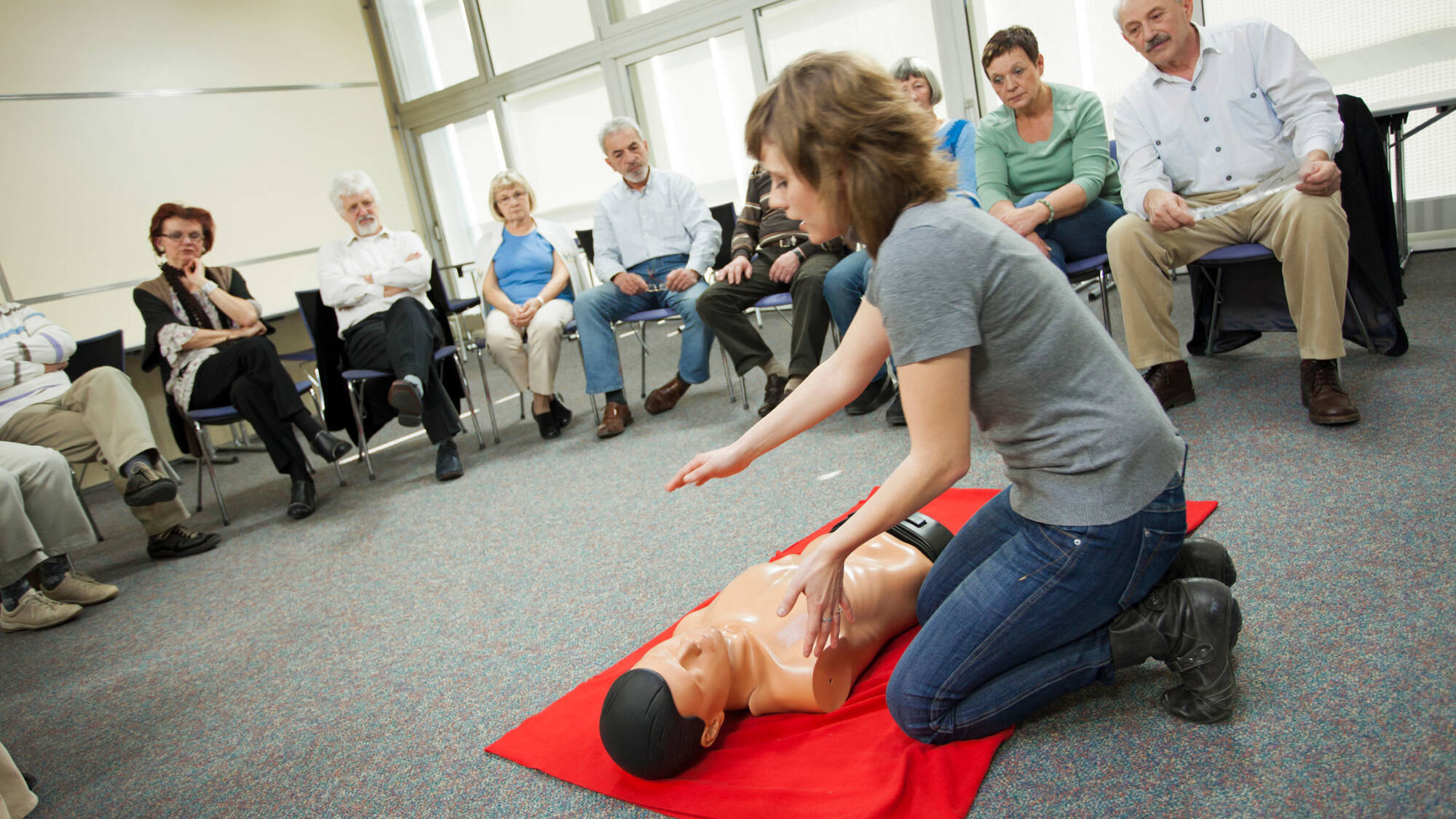 First aid short course classroom demonstration