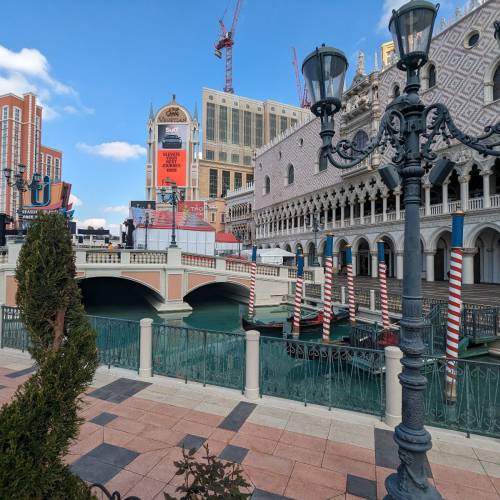 Y Gyrchfan Fenisaidd yn Las Vegas