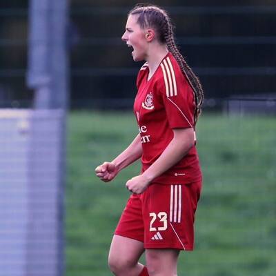 Phoebe Ellis Griffiths playing for Connah’s Quay Nomads