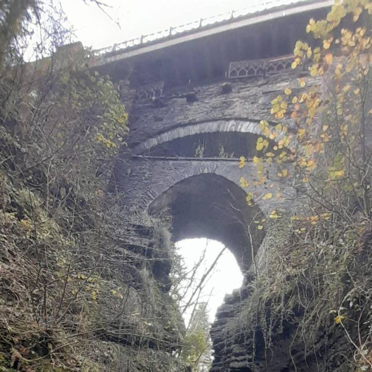 Pontarfynach ger Aberystwyth