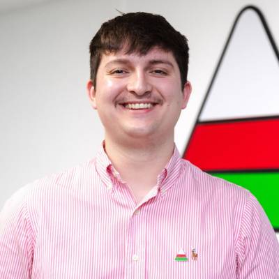 Former Coleg Meirion-Dwyfor student Deio Siôn Llewelyn Owen, who has been appointed a Young Trustee of Urdd Gobaith Cymru