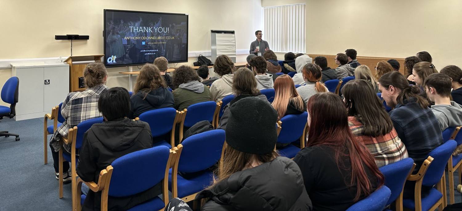 Art director Ant O’Donnell talking to Games Development students at Coleg Llandrillo’s Rhos-on-Sea campus
