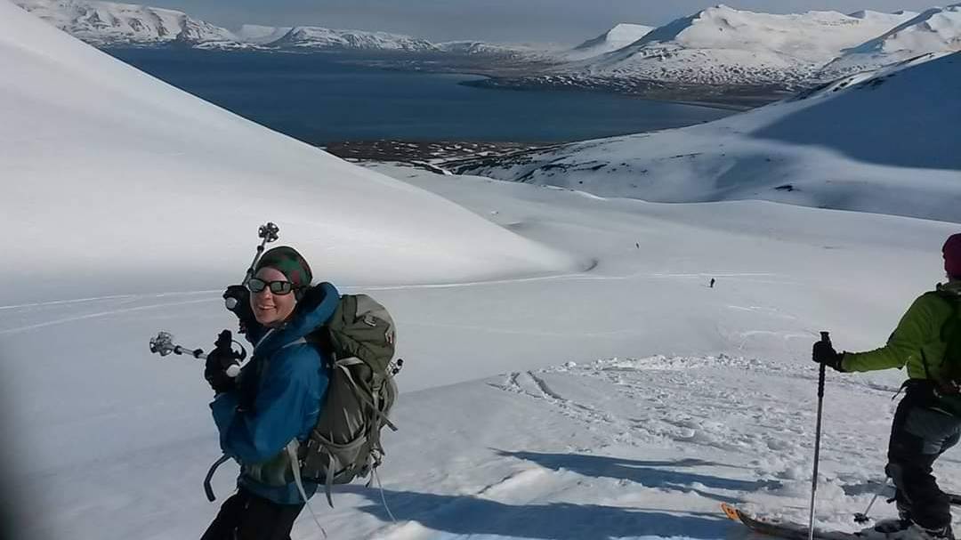 Alwen Williams skiing