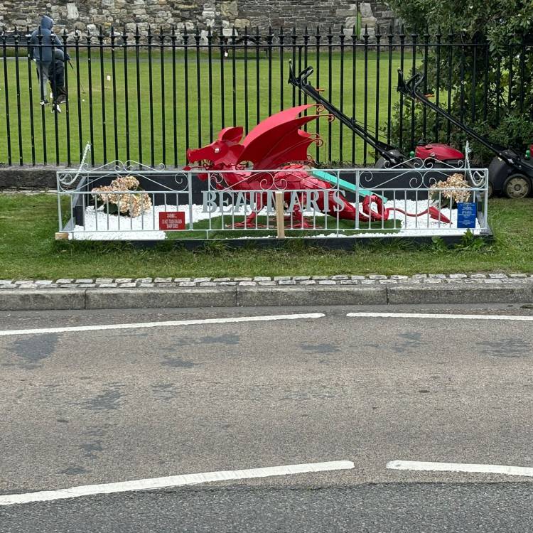 A steel dragon created by Coleg Menai students Dai Ifor Evans-Jones, Cai Roberts and Harry Vanmaele on display in Beaumaris