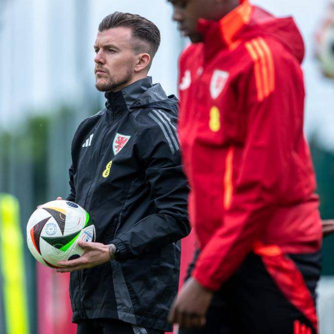 Coleg Llandrillo lecturer Sam Downey coaching Cymru under-17 men’s football players