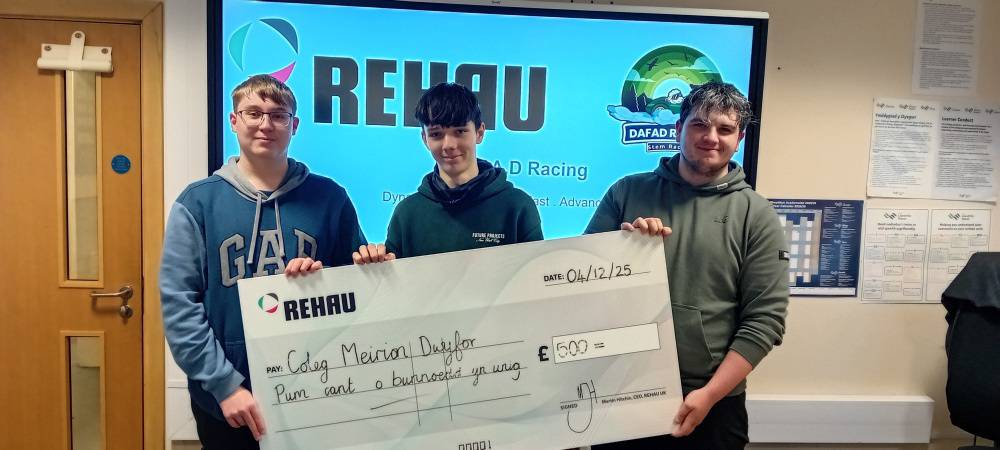 Tîm DAFAD hefo'r siec