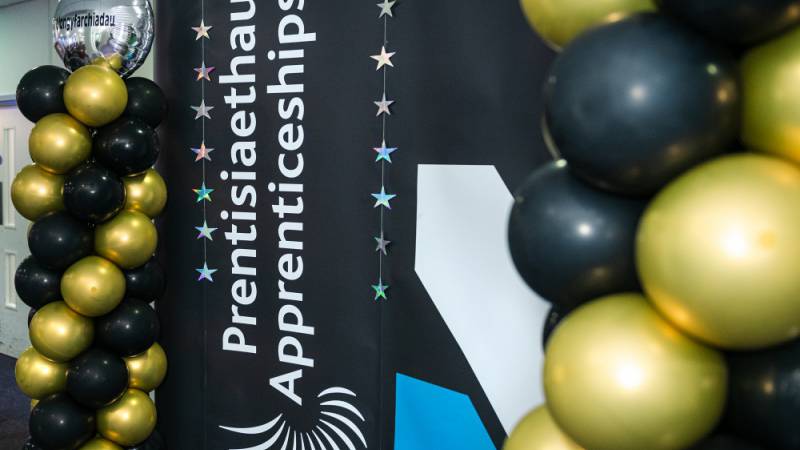 Gwobrau Dysgu Seiliedig ar Waith Gogledd Cymru